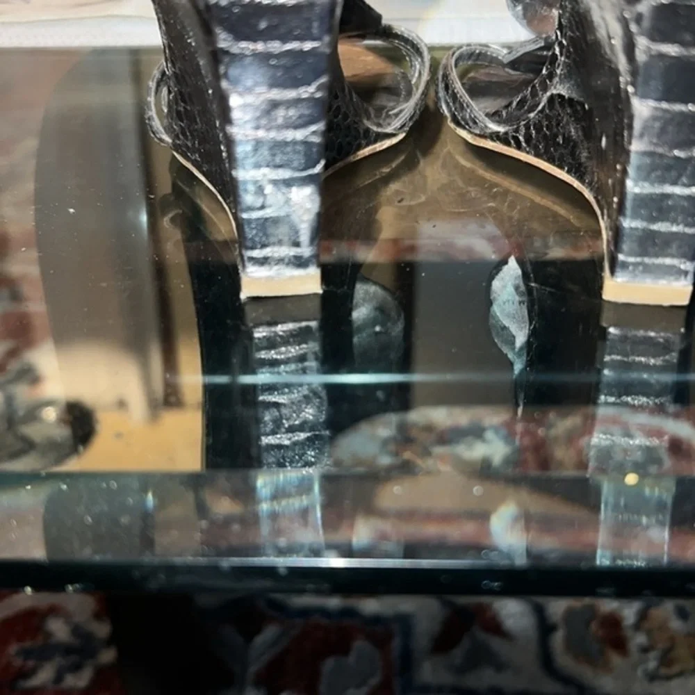 Guess heels about to 4inches, big rhinestones , bright and shiny